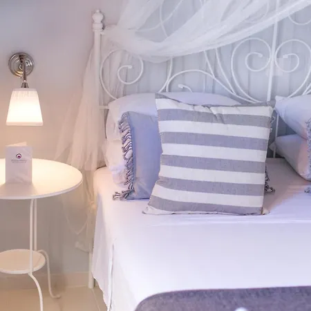 Thea And Ξενοδοχείο με διαμερίσματα