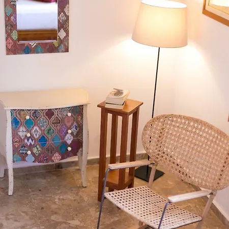 Ξενοδοχείο με διαμερίσματα Thea And Λίνδος