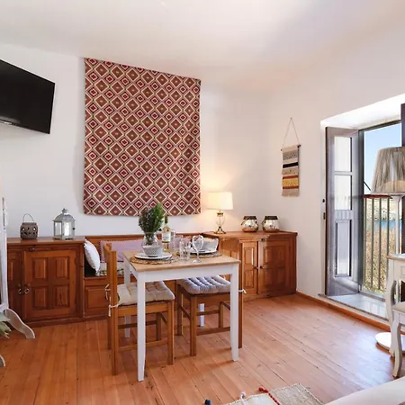 Thea And 4* 린도스