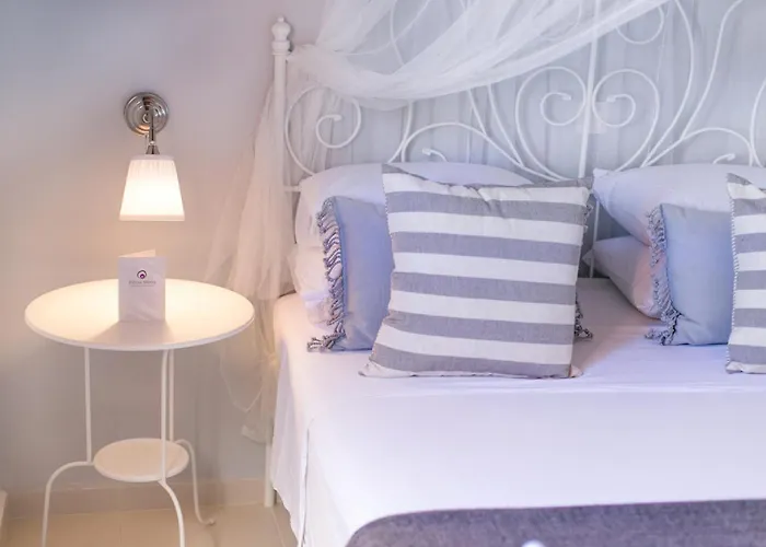 Thea And Apartmanhotel