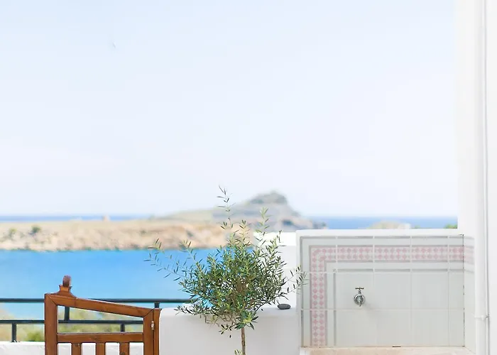 شقة فندقية Thea And 4*