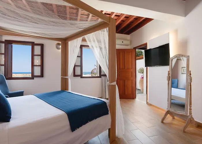 Thea And لينثوس