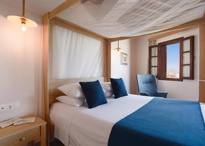 Apart Otel Thea And 4*